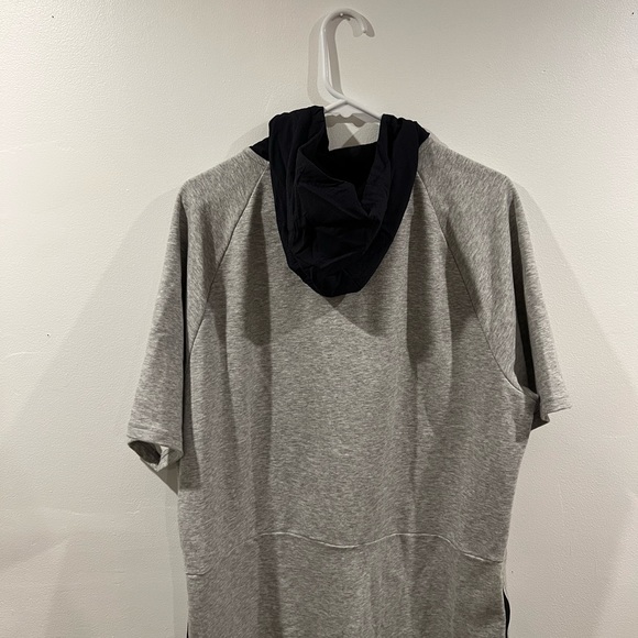 New Balance R.W.T Short Sleeve Hoodie - Picture 2 of 3